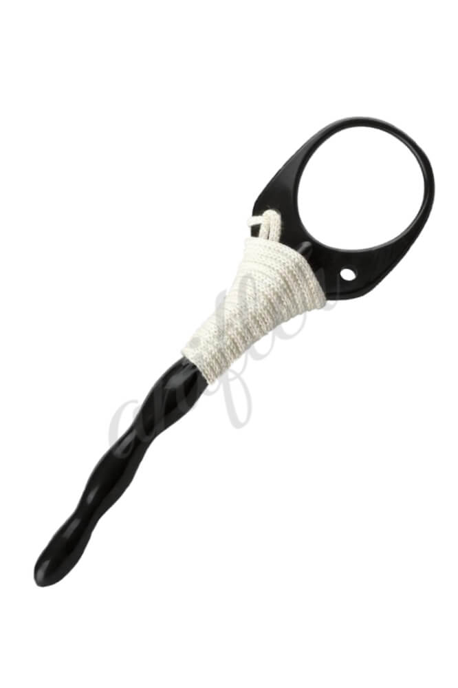 Schwarzer 2-in-1 Stimulationsring – Produktabbildung in voller Länge ohne Zubehör.